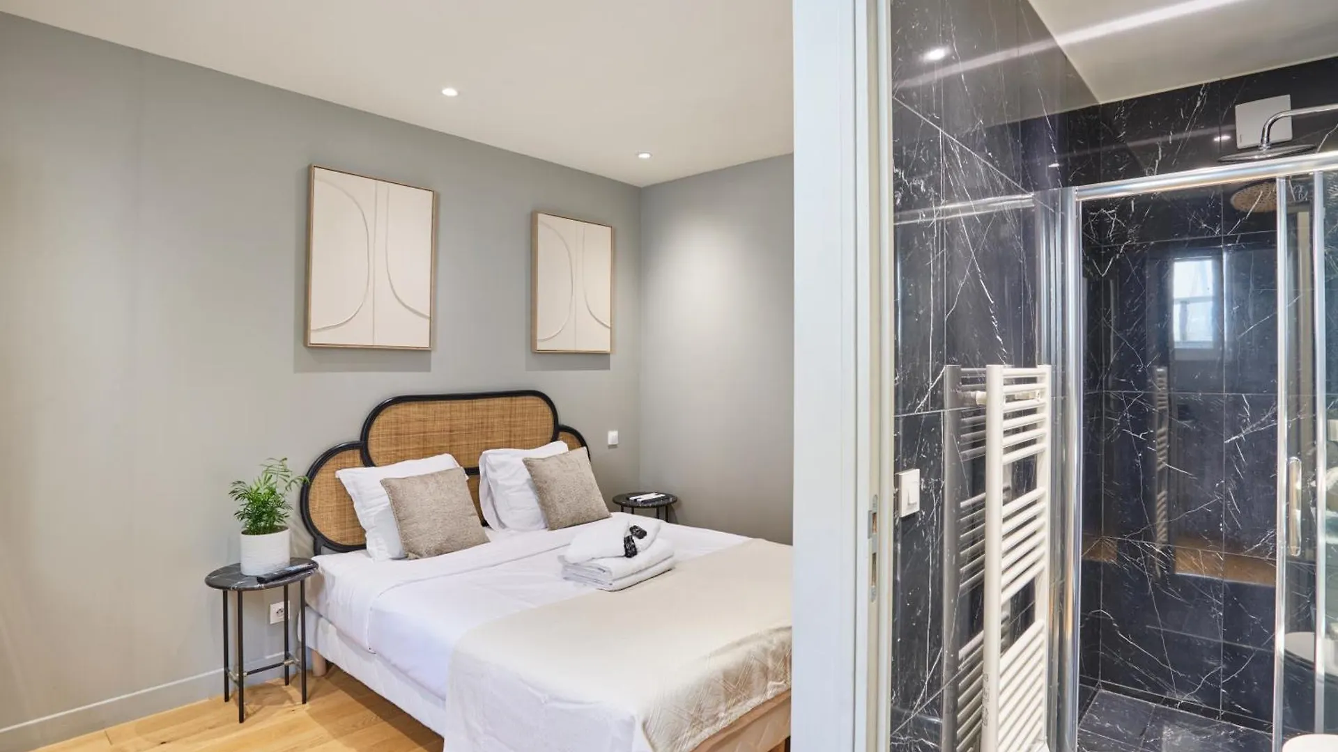 Residence Centre De Paris By Studio Prestige